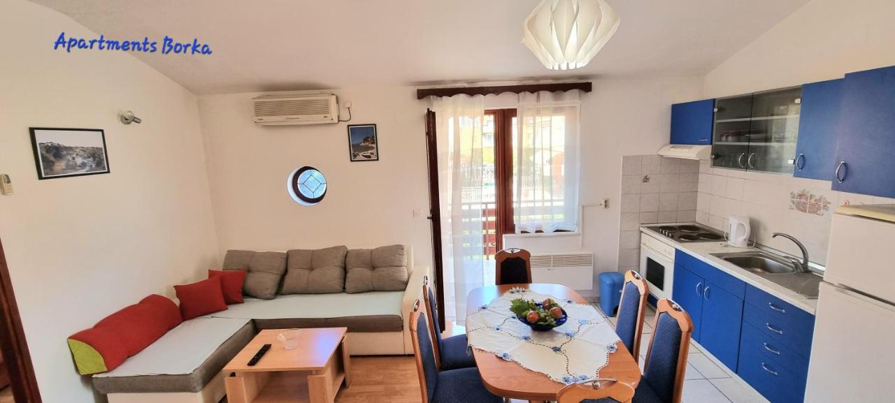 Apartments Borka Biograd Na Moru Buitenkant foto