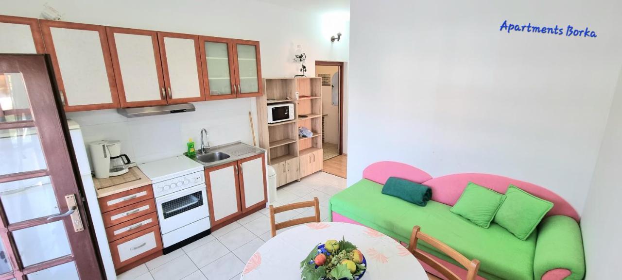 Apartments Borka Biograd Na Moru Buitenkant foto