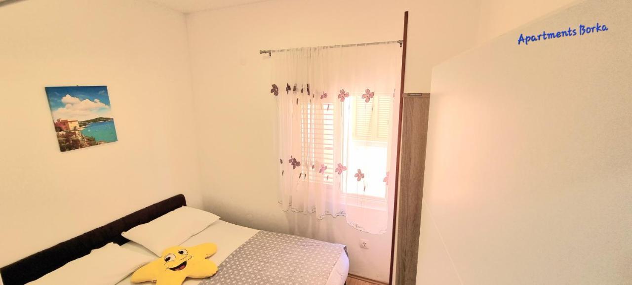 Apartments Borka Biograd Na Moru Buitenkant foto